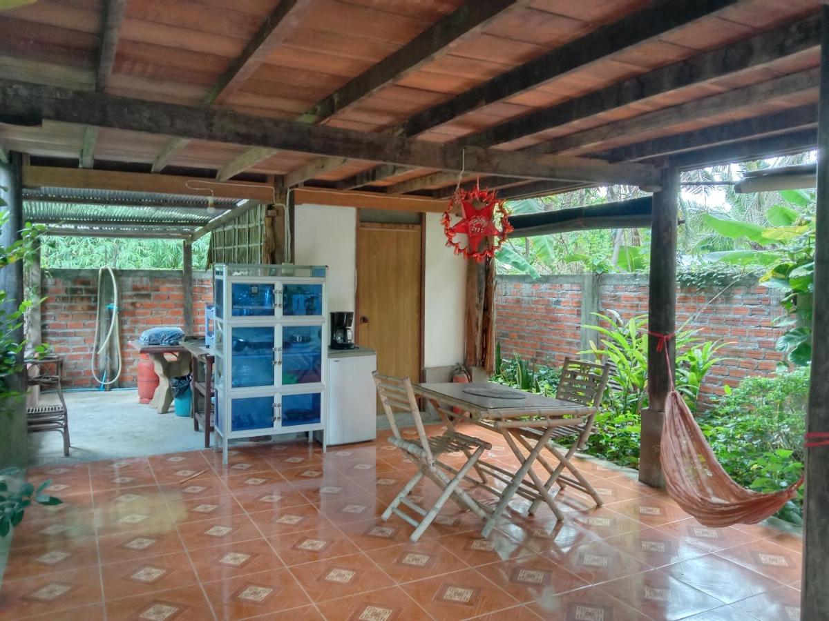 O'Hamok Family Homestay Battambang Exterior photo